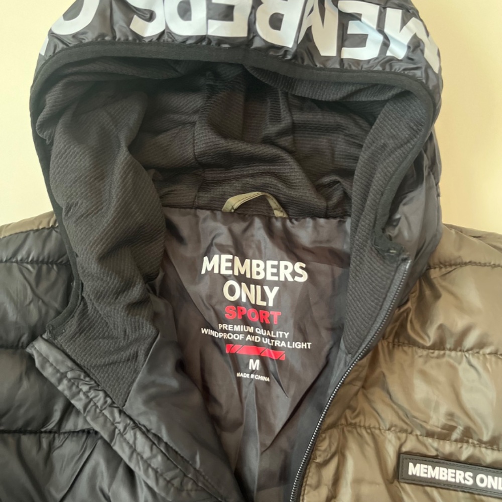 Member's Only jacket - Picture 4 of 4